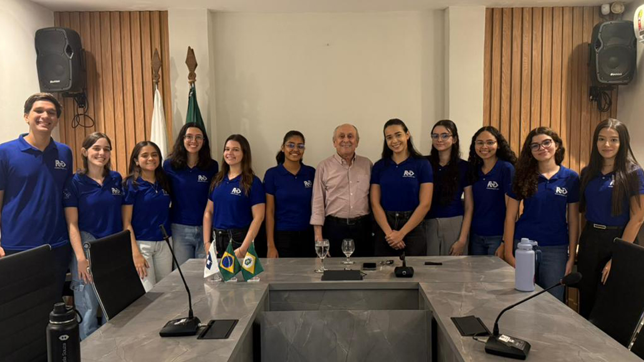 CRA-CE recebe alunos do PET-UFC para visita técnica